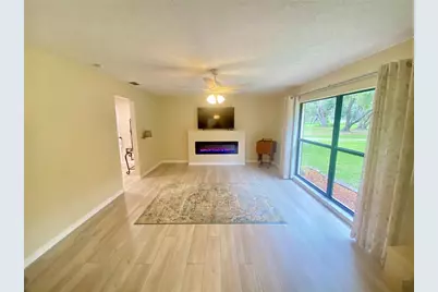660 Sundance, Wimauma, FL 33598 - Photo 7