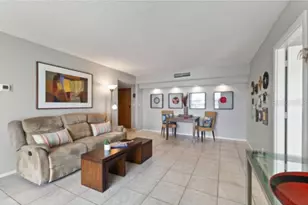 1111 N Gulfstream Ave, Sarasota, FL 34236 - Photo 9