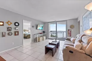 1111 N Gulfstream Ave, Sarasota, FL 34236 - Photo 13