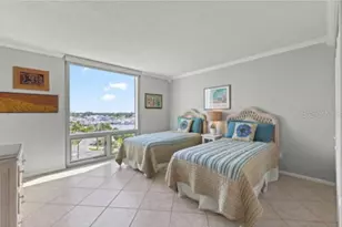1111 N Gulfstream Ave, Sarasota, FL 34236 - Photo 27