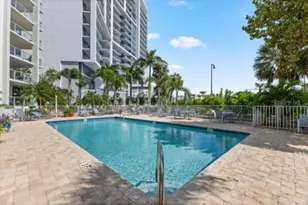 1111 N Gulfstream Ave, Sarasota, FL 34236 - Photo 35