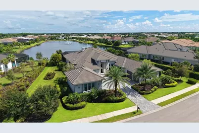 8339 Lucerne Loop, Bradenton, FL 34202 - Photo 3