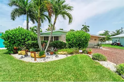 2711 Avenue C, Holmes Beach, FL 34217 - Photo 39