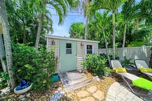 2711 Avenue C, Holmes Beach, FL 34217 - Photo 43
