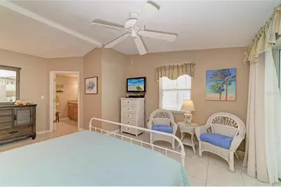 2711 Avenue C, Holmes Beach, FL 34217 - Photo 21