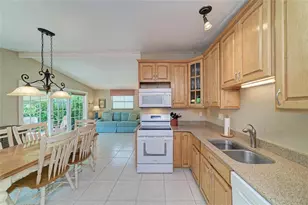 2711 Avenue C, Holmes Beach, FL 34217 - Photo 13