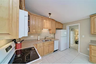2711 Avenue C, Holmes Beach, FL 34217 - Photo 15