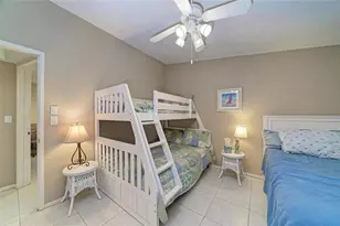 2711 Avenue C, Holmes Beach, FL 34217 - Photo 31
