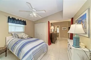 2711 Avenue C, Holmes Beach, FL 34217 - Photo 23