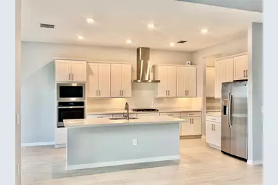 19227 Scallop Loop, Lakewood Ranch, FL 34211 - Photo 3