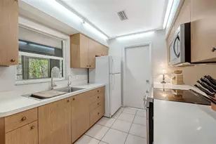 4498 Hidden River Rd, Sarasota, FL 34240 - Photo 13