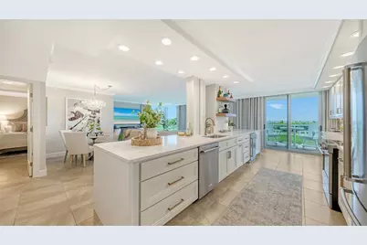 2425 Gulf Of Mexico Drive #1B, Longboat Key, FL 34228 - Photo 5