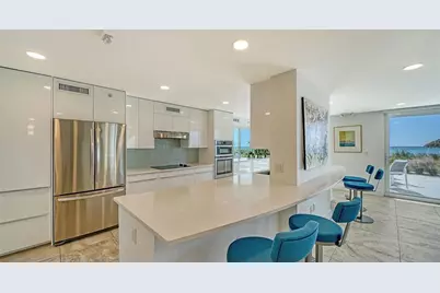2425 Gulf Of Mexico Drive #1B, Longboat Key, FL 34228 - Photo 27