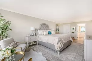 2425 Gulf Of Mexico Dr, Longboat Key, FL 34228 - Photo 13