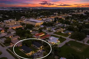 2047 & 2051 Fiesta Dr, Sarasota, FL 34231 - Photo 23