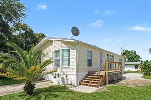 4928 Elizabeth Ave, Sarasota, FL 34233 - Photo 3