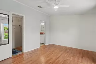 4928 Elizabeth Ave, Sarasota, FL 34233 - Photo 9