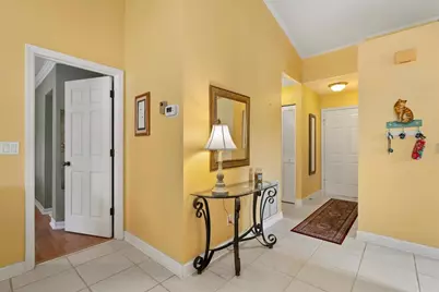 3001 Seawind Circle #10C, Venice, FL 34293 - Photo 5