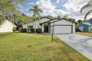 665 Eastpointe Pkwy, Sarasota, FL 34232 - Photo 1