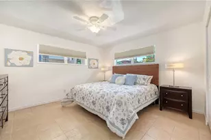 1749 Hillview St, Sarasota, FL 34239 - Photo 11