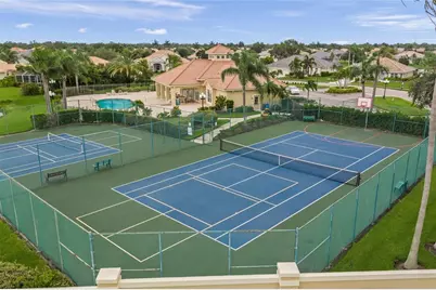 8214 Barton Farms Boulevard, Sarasota, FL 34240 - Photo 47