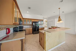 8214 Barton Farms Blvd, Sarasota, FL 34240 - Photo 11