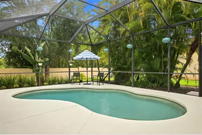 8059 36th Street Circle E, Sarasota, FL 34243 - Photo 9