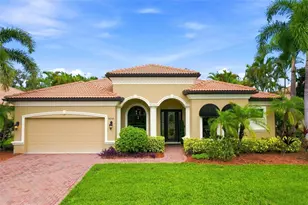 8059 36th St Cir E, Sarasota, FL 34243 - Photo 1