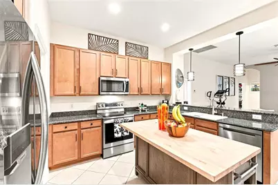 8059 36th Street Circle E, Sarasota, FL 34243 - Photo 25