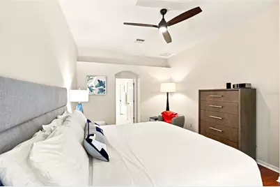 8059 36th Street Circle E, Sarasota, FL 34243 - Photo 33