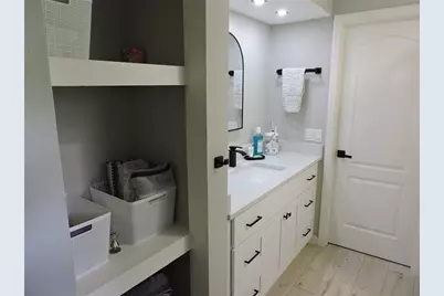 905 Colonial Road, Venice, FL 34293 - Photo 45