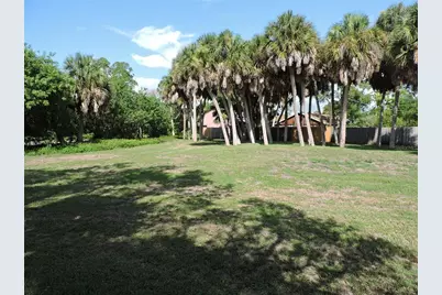 905 Colonial Road, Venice, FL 34293 - Photo 17