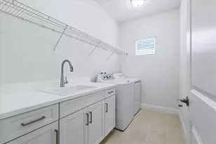 2605 Star Apple Wy, Sarasota, FL 34240 - Photo 25