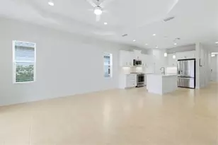 2605 Star Apple Wy, Sarasota, FL 34240 - Photo 7