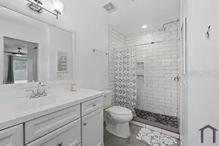 4404 Meadow Creek Cir, Sarasota, FL 34233 - Photo 25