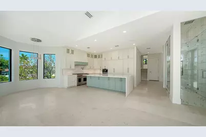 1516 Ridgewood Lane, Sarasota, FL 34231 - Photo 21