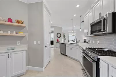 7653 Summerland Cove, Bradenton, FL 34202 - Photo 9