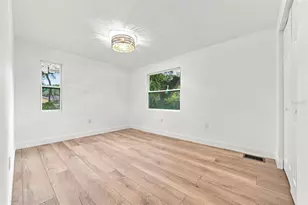 1468 19th St, Sarasota, FL 34234 - Photo 29