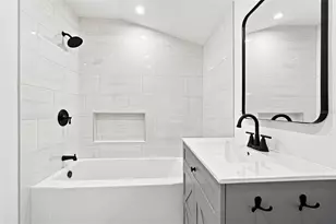 1468 19th St, Sarasota, FL 34234 - Photo 11
