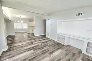 2001 Princeton Ave, Bradenton, FL 34207 - Photo 13