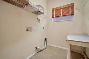 2780 Bethel Ct S, Saint Petersburg, FL 33712 - Photo 25