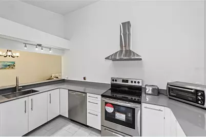 5623 Monte Rosso Road, Sarasota, FL 34243 - Photo 11