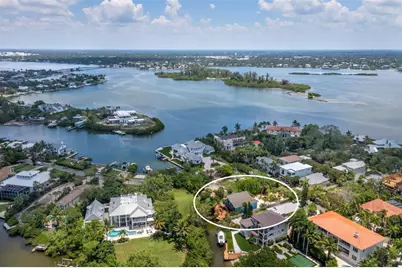 4114 Roberts Point Circle, Sarasota, FL 34242 - Photo 11