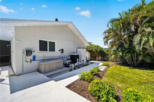 4711 Placid Cir, Sarasota, FL 34231 - Photo 37