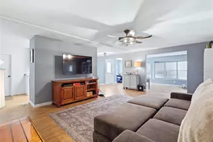6710 36th Ave E, Palmetto, FL 34221 - Photo 11
