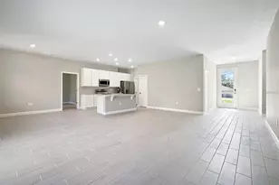 1011 Kismet Pkwy W, Cape Coral, FL 33993 - Photo 5