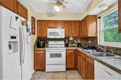 2316 Powell Circle, Sarasota, FL 34234 - Photo 11