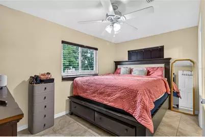 2316 Powell Circle, Sarasota, FL 34234 - Photo 17