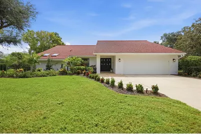 8822 Misty Creek Drive, Sarasota, FL 34241 - Photo 3