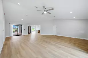8822 Misty Creek Dr, Sarasota, FL 34241 - Photo 9
